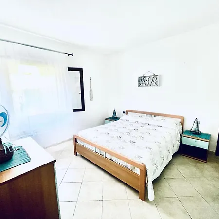 Runkina Σπίτι διακοπών Monte Petrosu